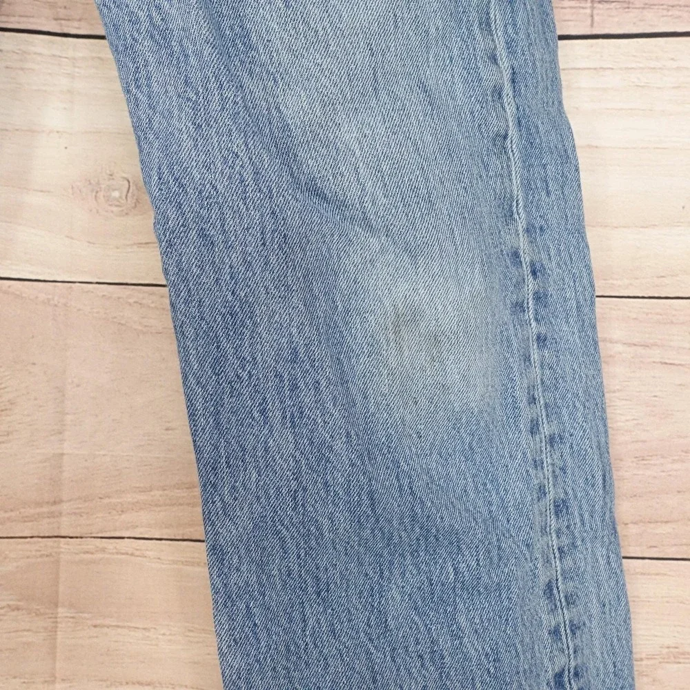Levis 501 Jeans Mens 32x30 Blue Light Wash Regular Fit Straight Denim Button Fly
